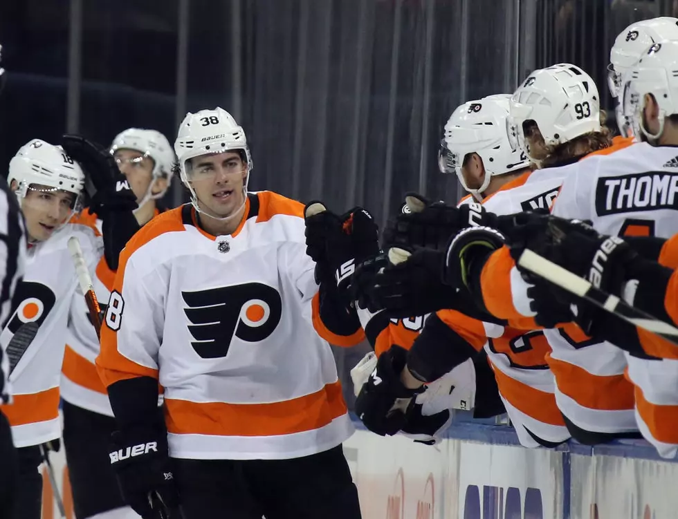 Flyers Hold Off Rangers Rally for 6th Straight Win