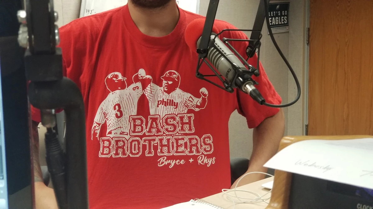 The Sports Bash with Mike Gill & Hunter Brody (podcast) - 97.3