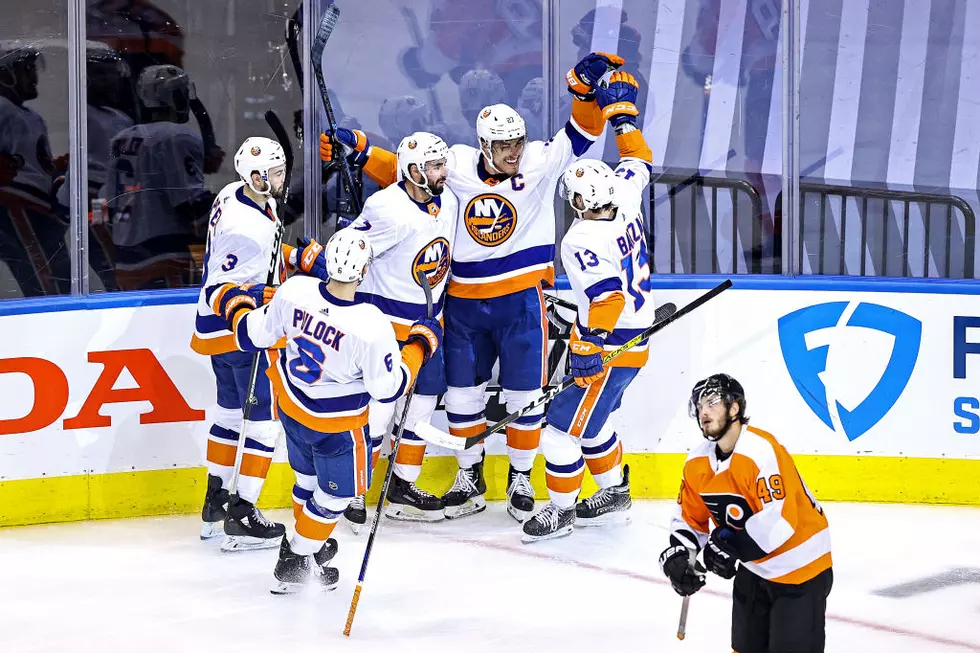 Flyers Flat to Start, Islanders Roll to Game 1 Win
