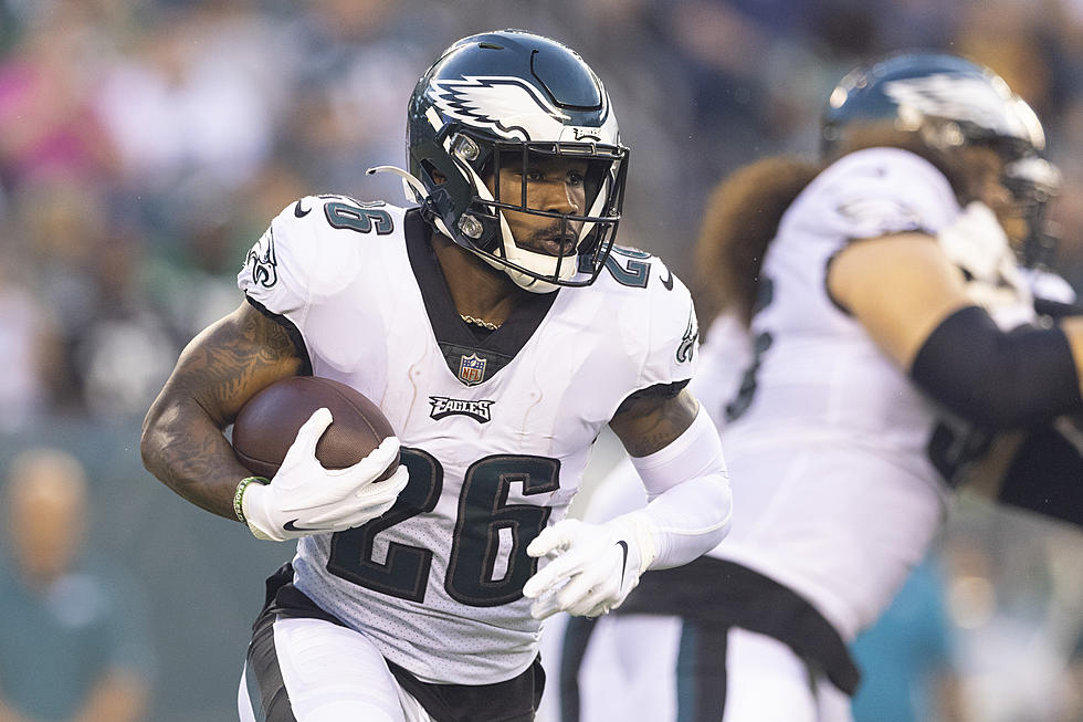 Eagles Running Back Miles Sanders Leaves with Ankle Injury