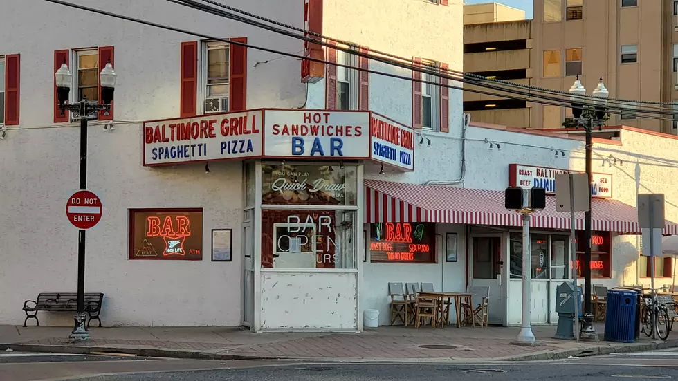 Popular Atlantic City, NJ Pizza Place Offering Pizza, Drink, Cash