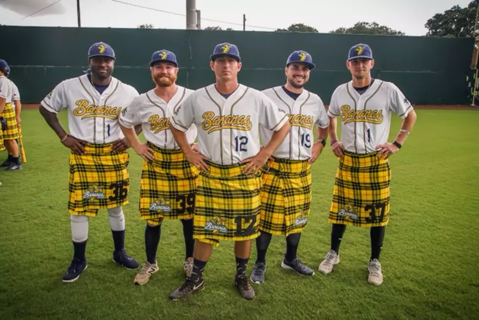 What are they wearing? New funny baseball team coming to Trenton, NJ