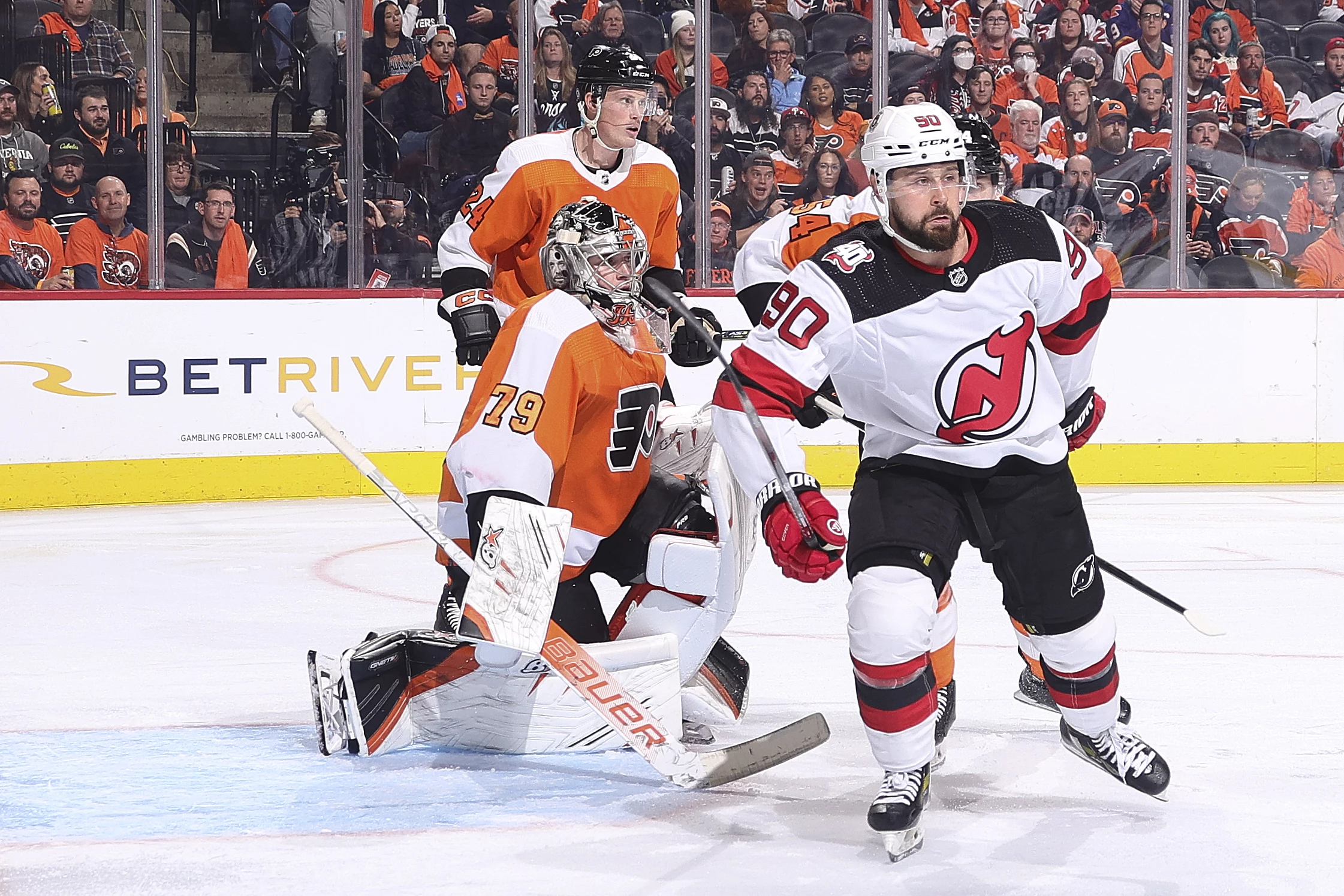 NJ Devils black jersey: Alternate uniform debut vs. Flyers