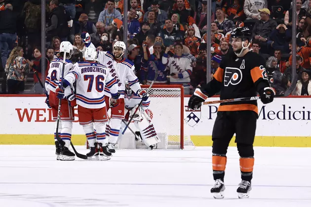Rangers Capitalize on Chances, Defeat Flyers