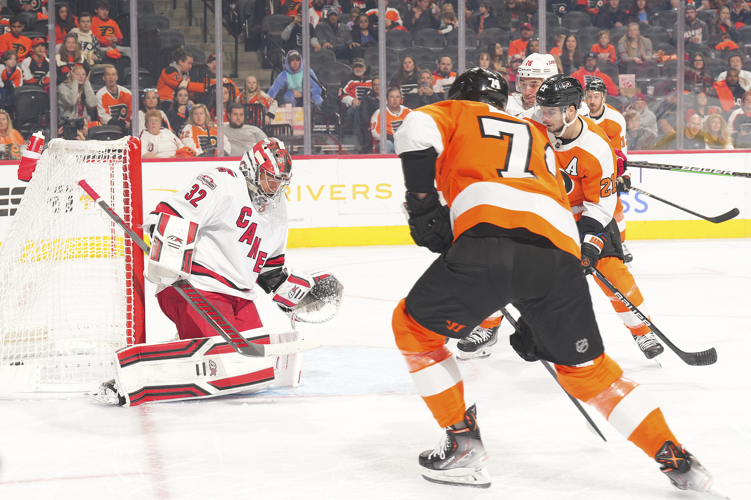 See photos of the Flyers taking on the Hurricanes