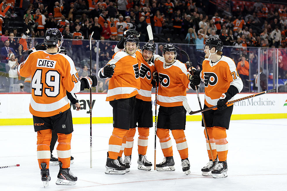 Flyers 4-Goal 2nd Leads Way Against Panthers