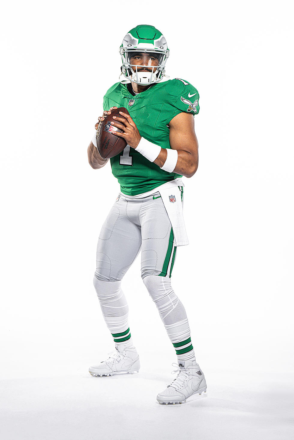 Eagles to Wear Kelly Green Uniforms for Two Games in 2023