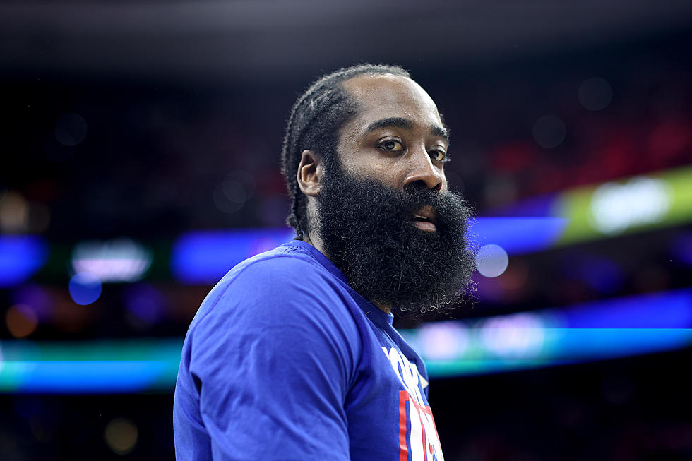 Harden Arrives For a Drama-free Day 2 of 76ers Training Camp