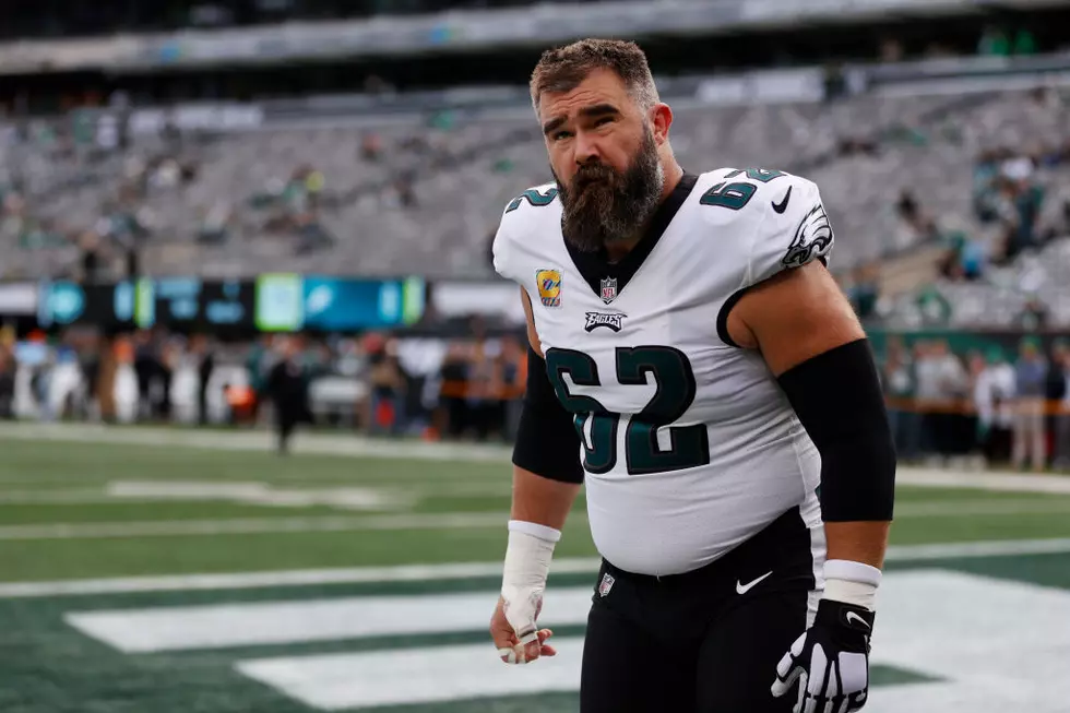ESPN &#8216;aggressively pursuing&#8217; former Eagles center Jason Kelce for MNF role