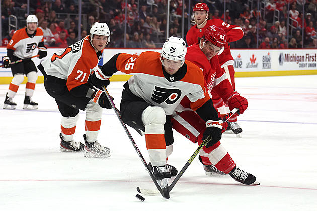 Lyon, Red Wings Hand Flyers 4th Straight Loss