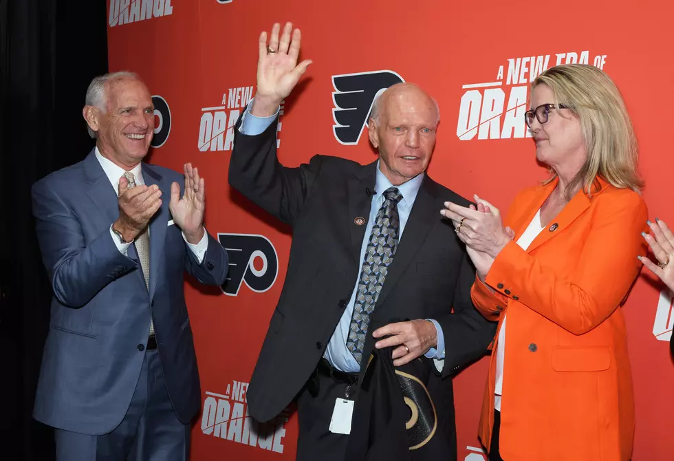 50 Years After Cup-Clinching Goal, Bob ‘The Hound’ Kelly Honored by Flyers