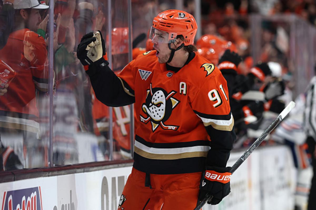 Flyers Sign Leo Carlsson to Offer Sheet