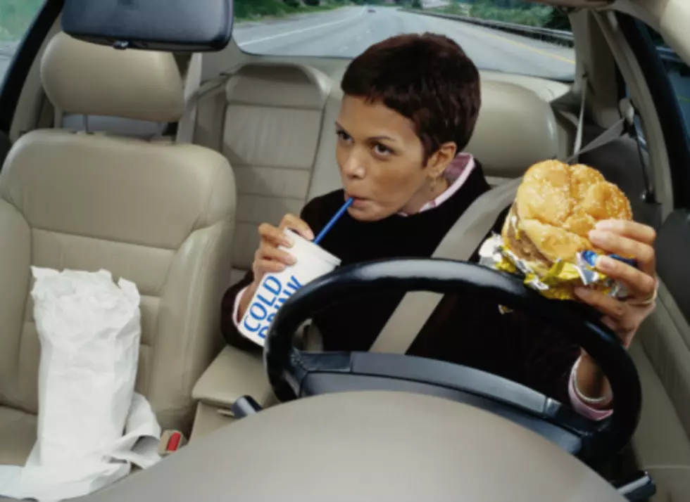 Most Dangerous Foods To Eat Behind The Wheel