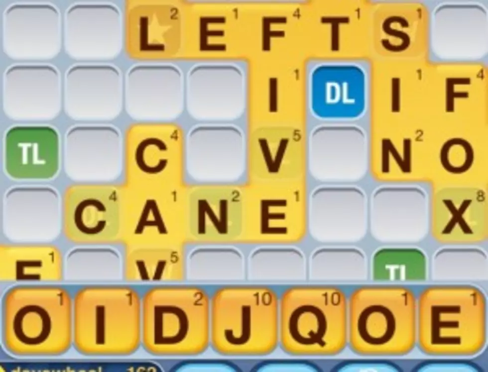 Alec Baldwin Kicked Off Plane Over &#8220;Words With Friends&#8221;