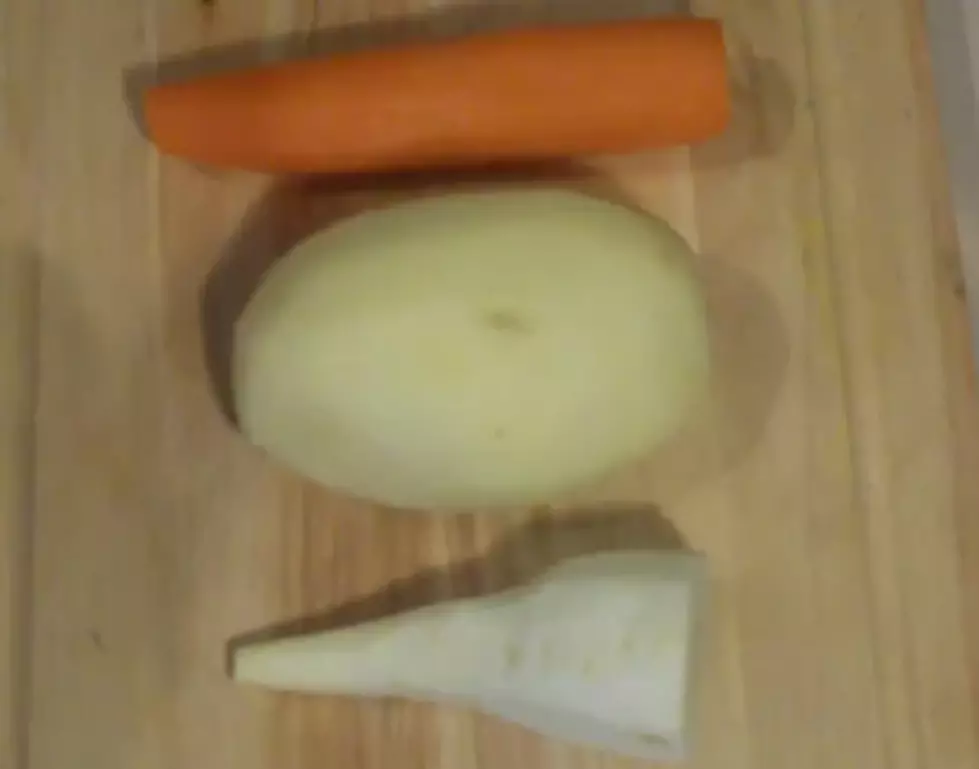 How To Make Parsnip, Potato & Carrot Baby Food [VIDEO]