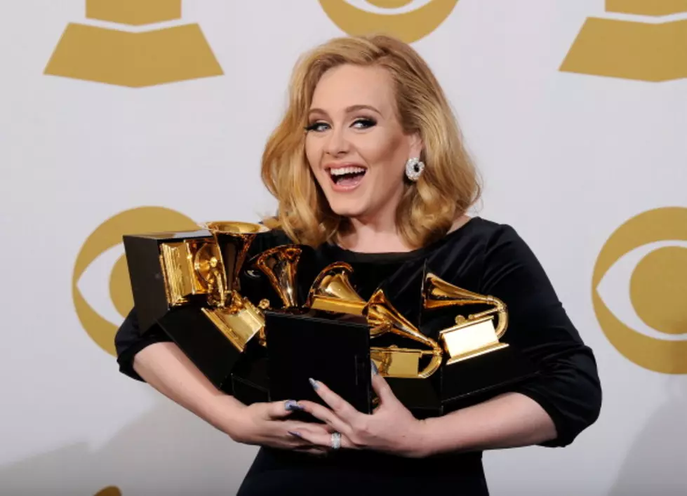 Adele Announces She’s Pregnant