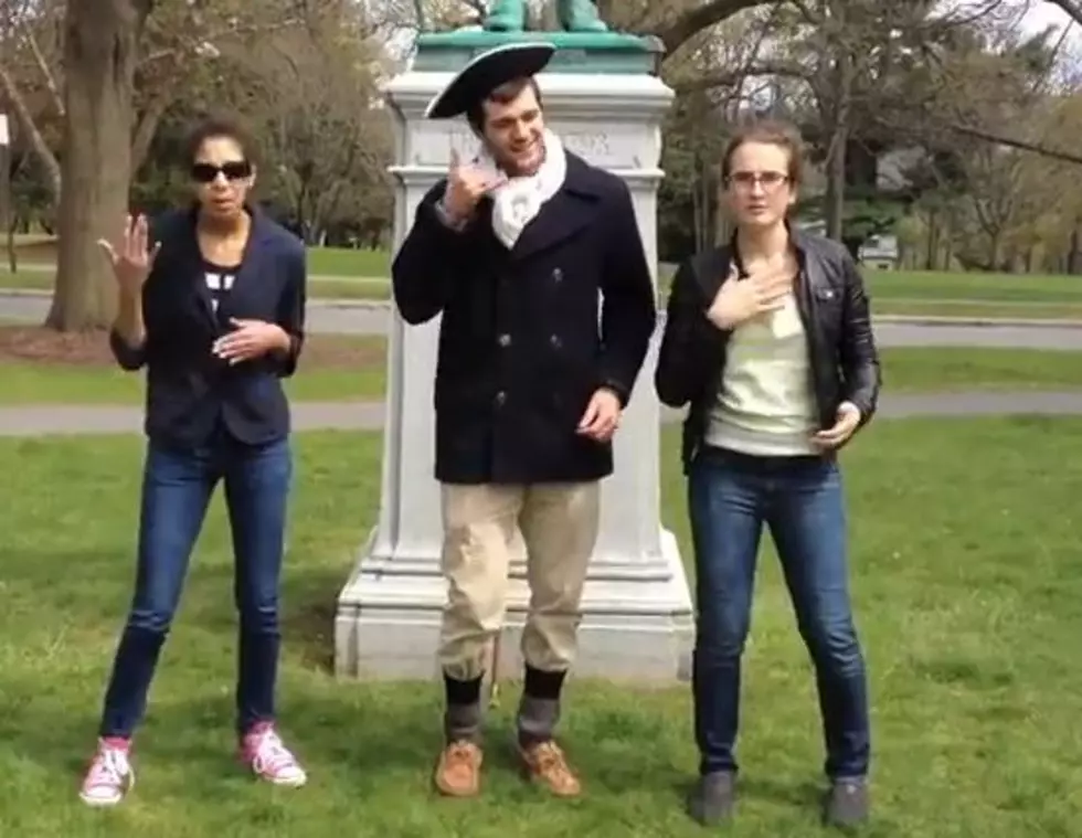 Hamilton College Students Cover &#8216;Call Me Maybe&#8217; With Sign Language &amp; Alexander Hamilton