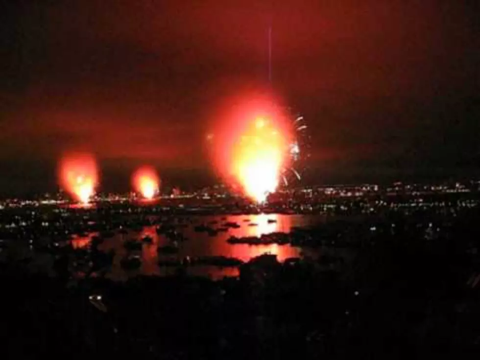 San Diego Fireworks Show Malfunction – Watch 15 Minutes of Worth of Fireworks in 30 Seconds [VIDEO]