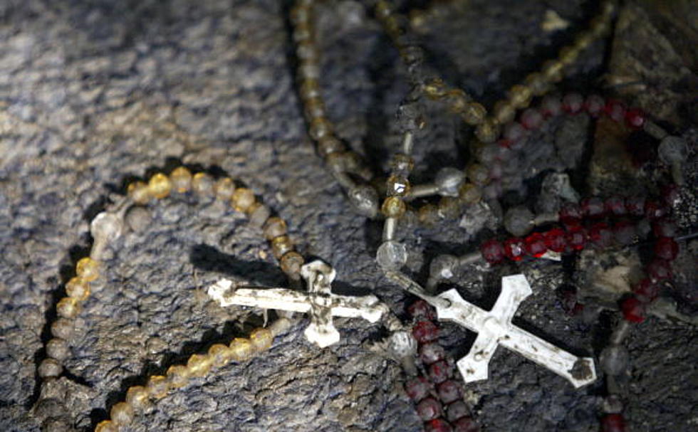 Colorado Teen’s Rosary Beads Get Seized By His School