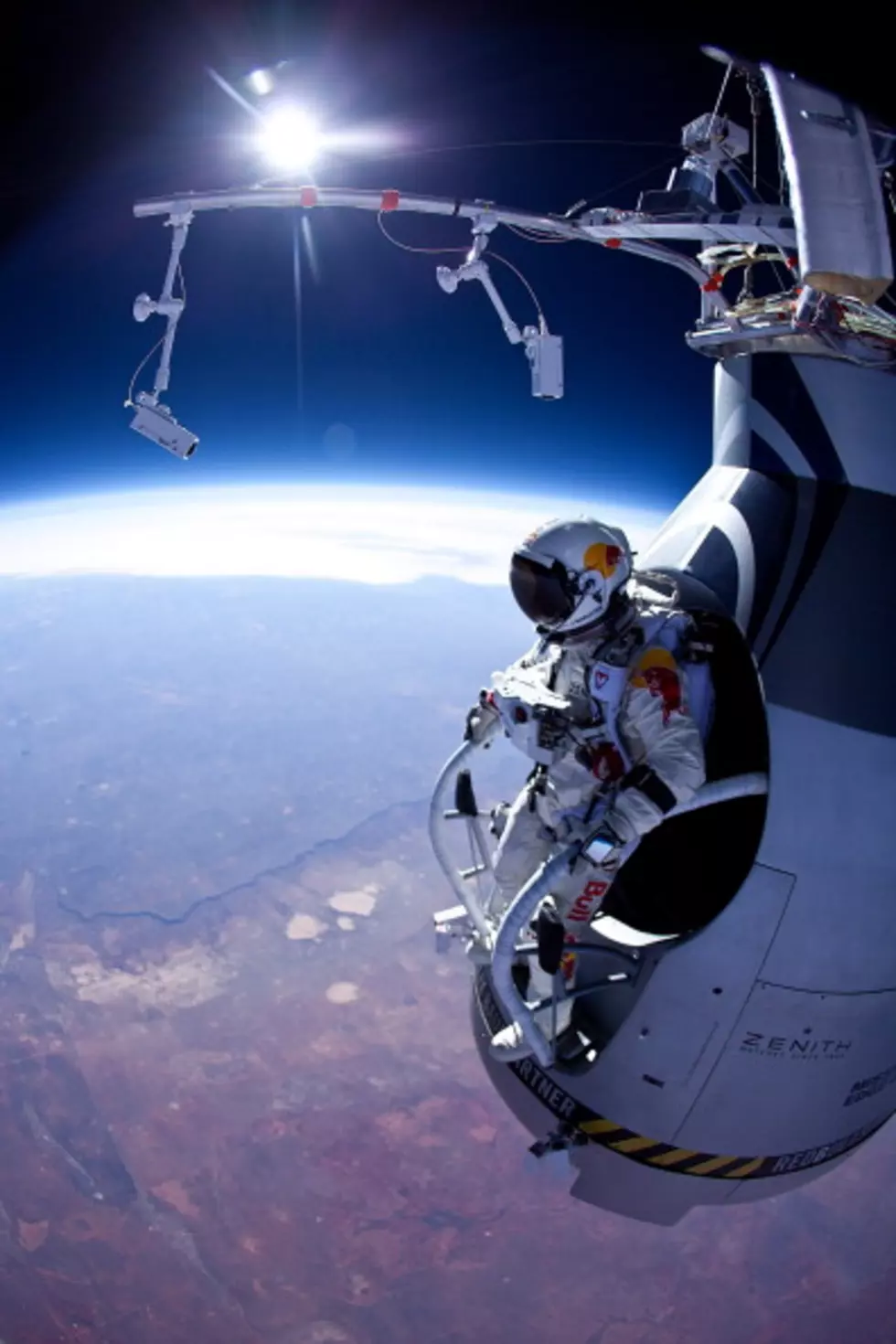 Did UFOs Observe Felix Baumgartner&#8217;s Red Bull Stratos Jump From Space? [VIDEO]
