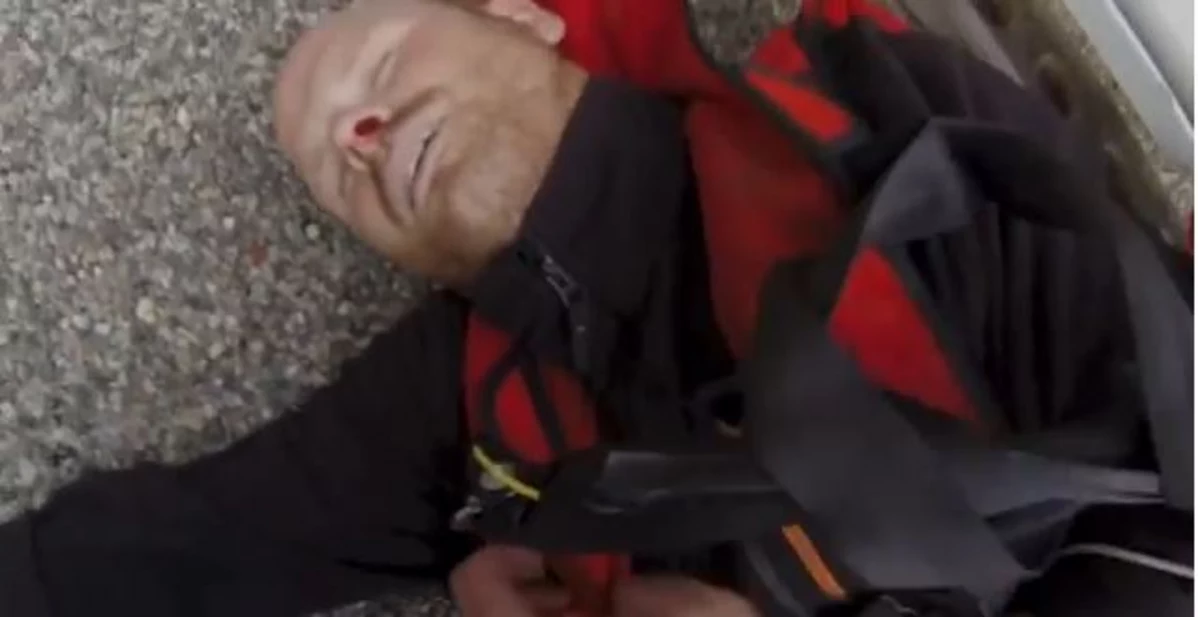 Watch a Base Jumper Barely Escape Death from 1,000 Feet When His Parachute  Gets Twisted [VIDEO]