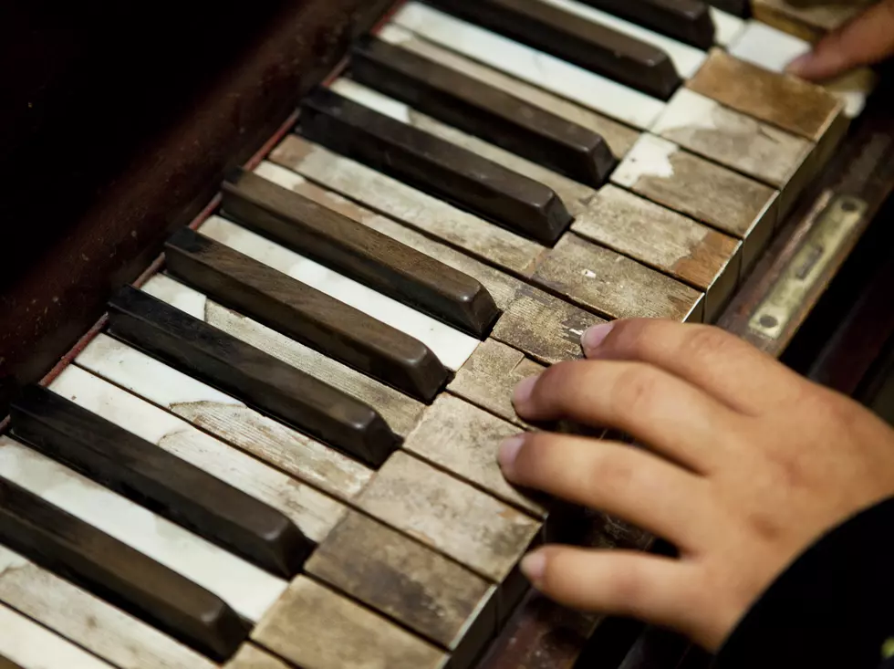 A Touching Piano Tribute [VIDEO]