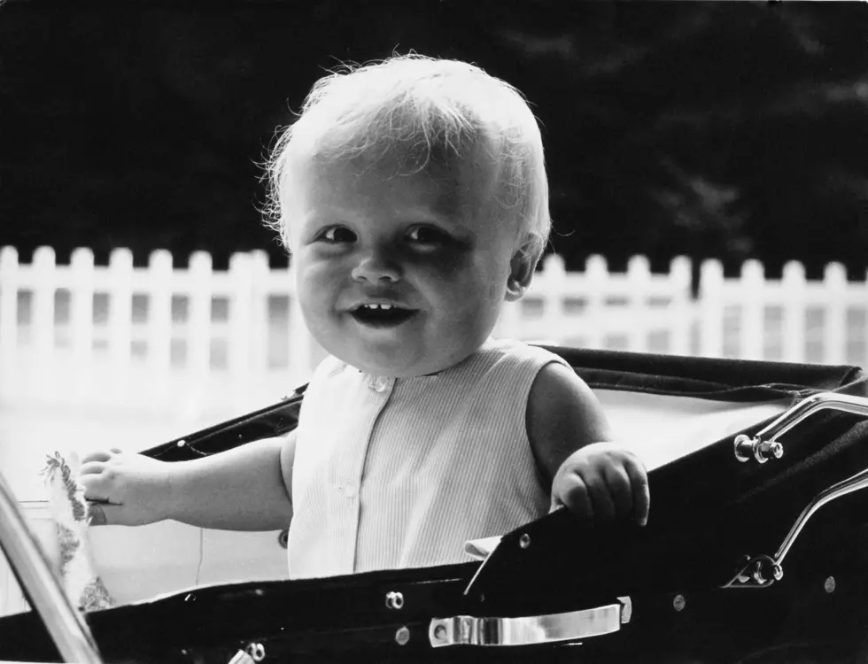 Roller Skating Babies [VIDEO]