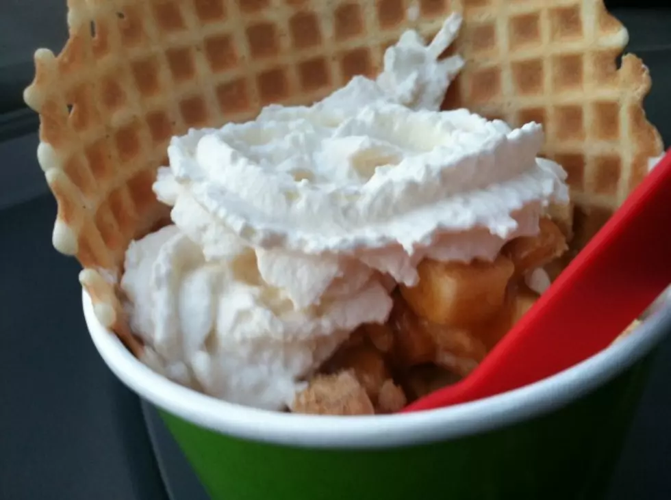 Caramel Apple Cheesecake Frozen Yogurt &#8211; #MyHooplaCreationUtica