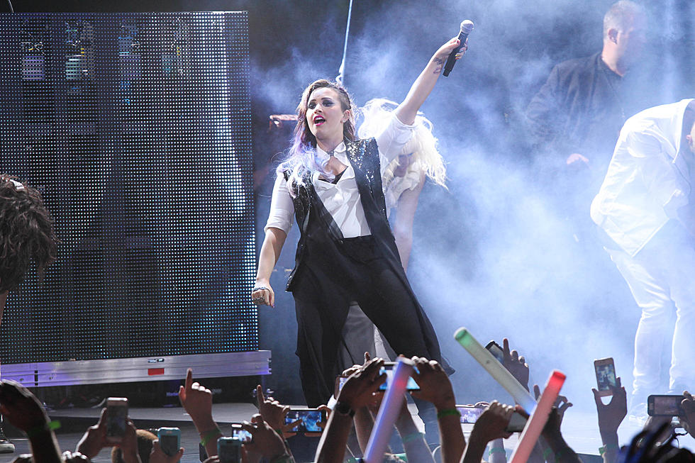 Demi Lovato Does The ‘Ice Bucket Challenge’ For ALS [VIDEO]