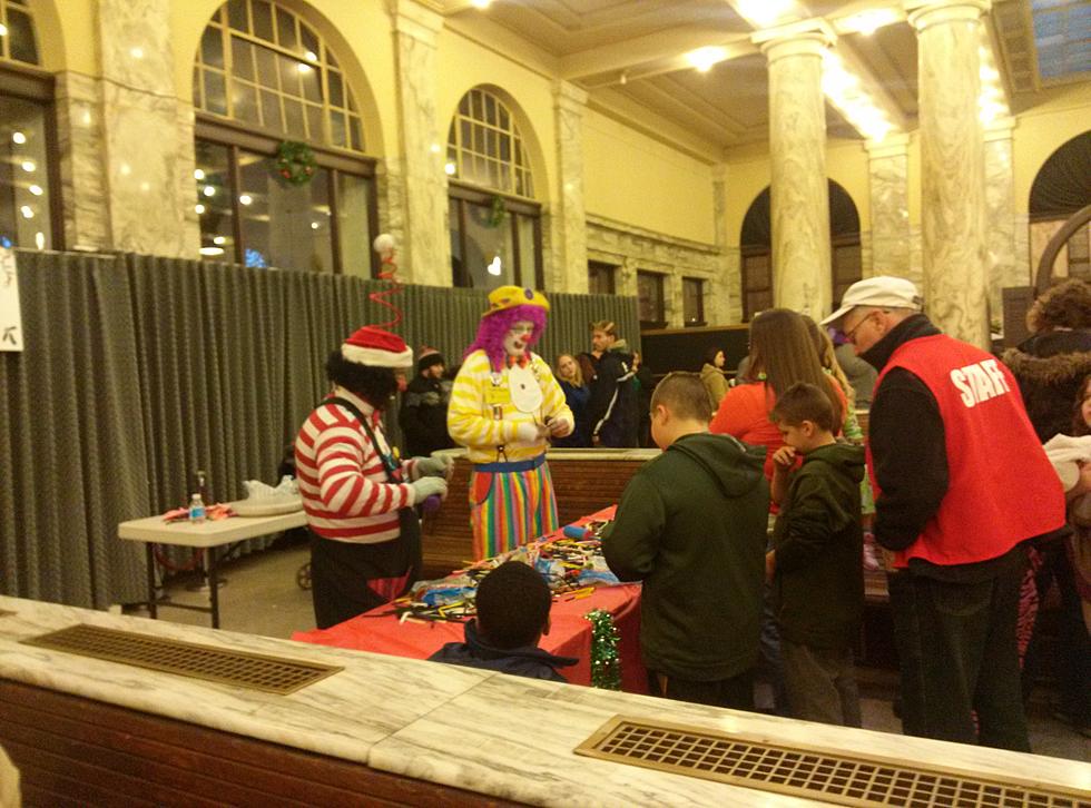 Collecting Pennies For The Rescue Missions Of Rome And Utica And Christmas On Main Street