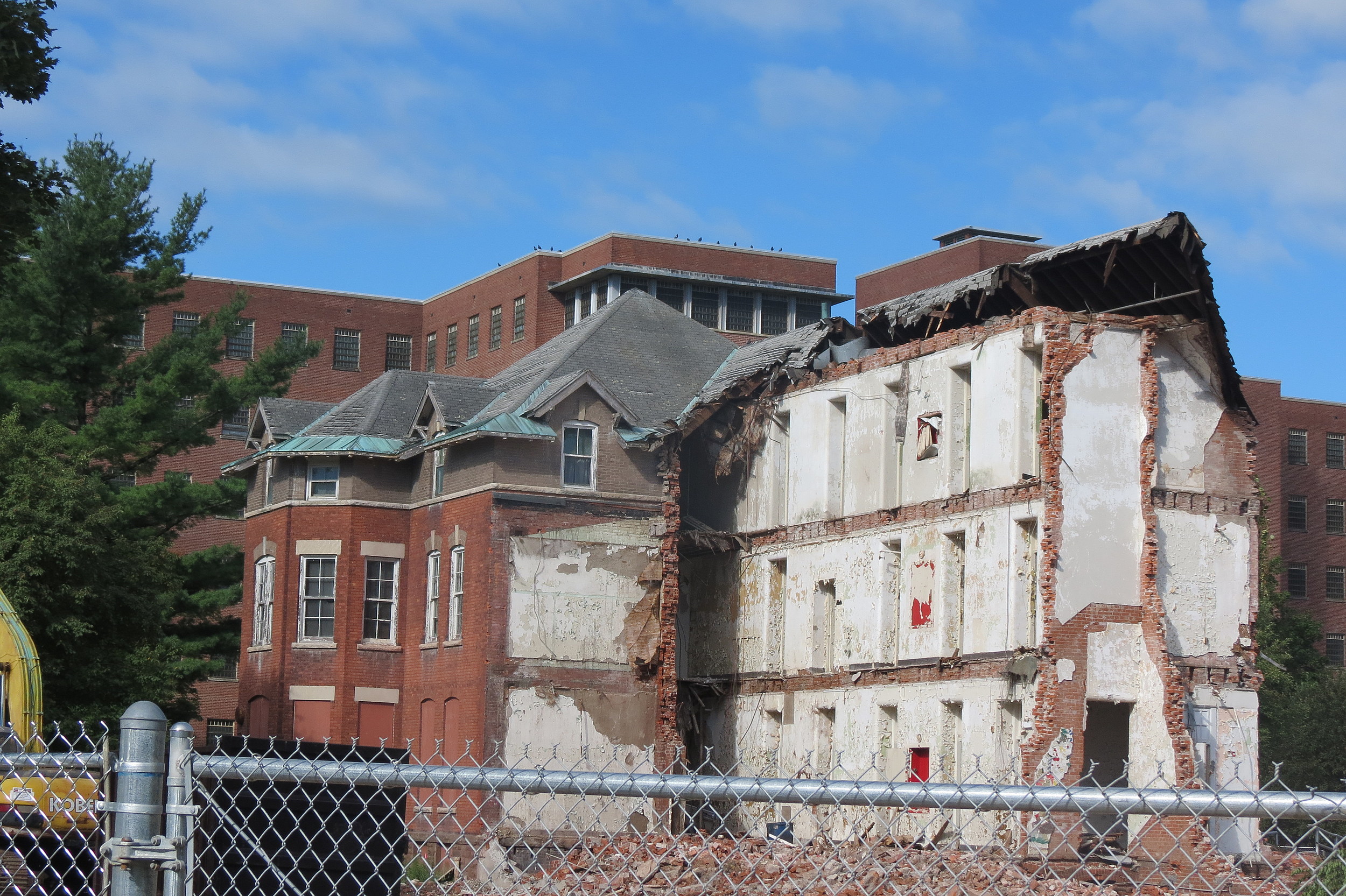 Inside Utica's Old Main Psychiatric Center Hospital [VIDEO, PHOTOS]