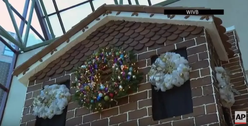 Ridiculously Gigantic Gingerbread House Displayed in Buffalo [VIDEO]