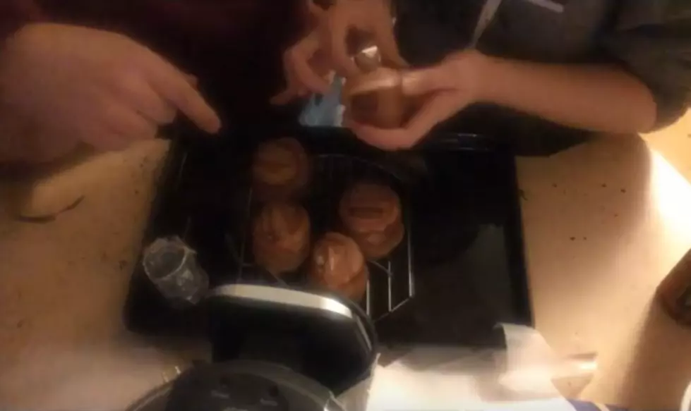 In the Kitchen with Naomi and Archie &#8211; How to Make Chocolate Coated Bacon Shot Glasses [VIDEO]