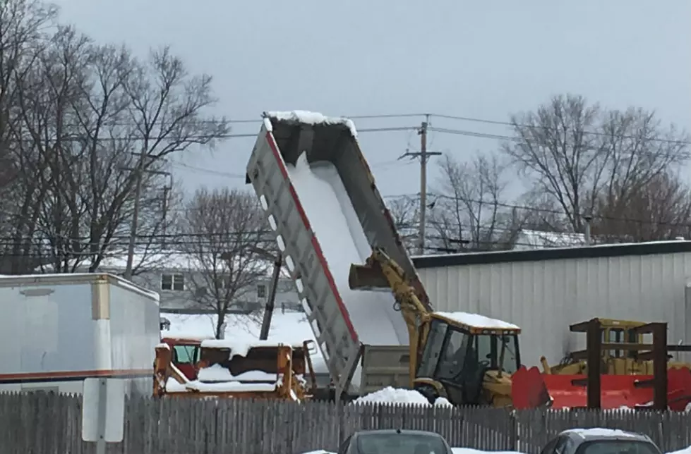 How To Clean Snow Out Of A Truck