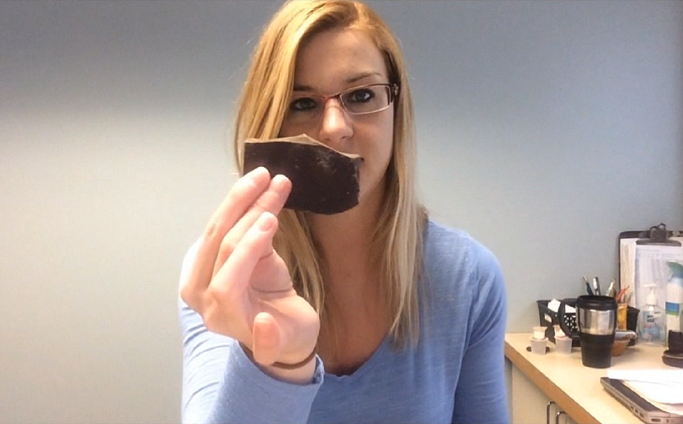 98 Seconds with Naomi Lynn: An Easy Way to Test the Quality of Your Chocolate