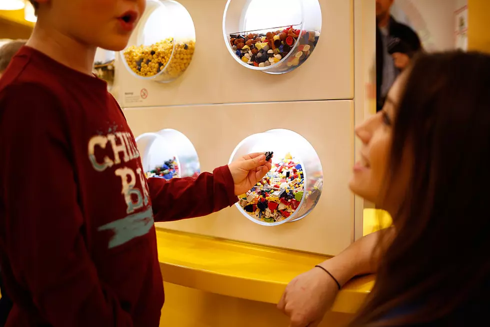 Lego Store Sets Opening Date at Destiny USA