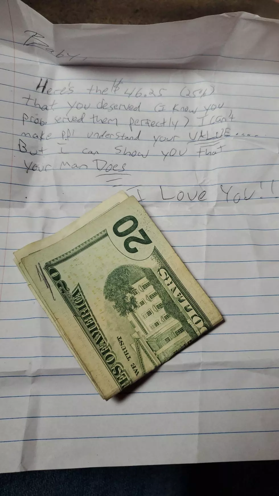 Waitress Stiffed on Tip Receives Gift from Her Own Christmas Angel