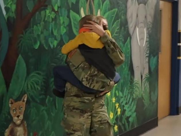 VIDEO: 2nd Grade Madison Student Welcomes National Guard Mom Home
