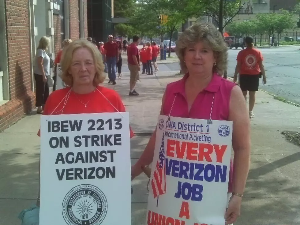 Local Verizon Picketers Say It’s About Keeping What They Already Have