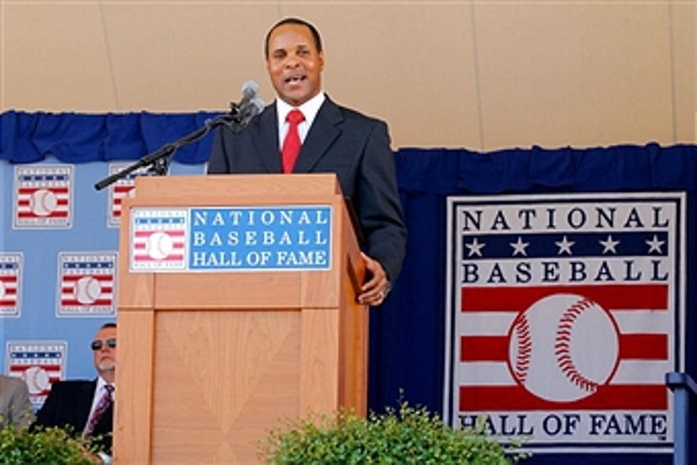 Larkin, Santo Inducted Into Baseball HOF