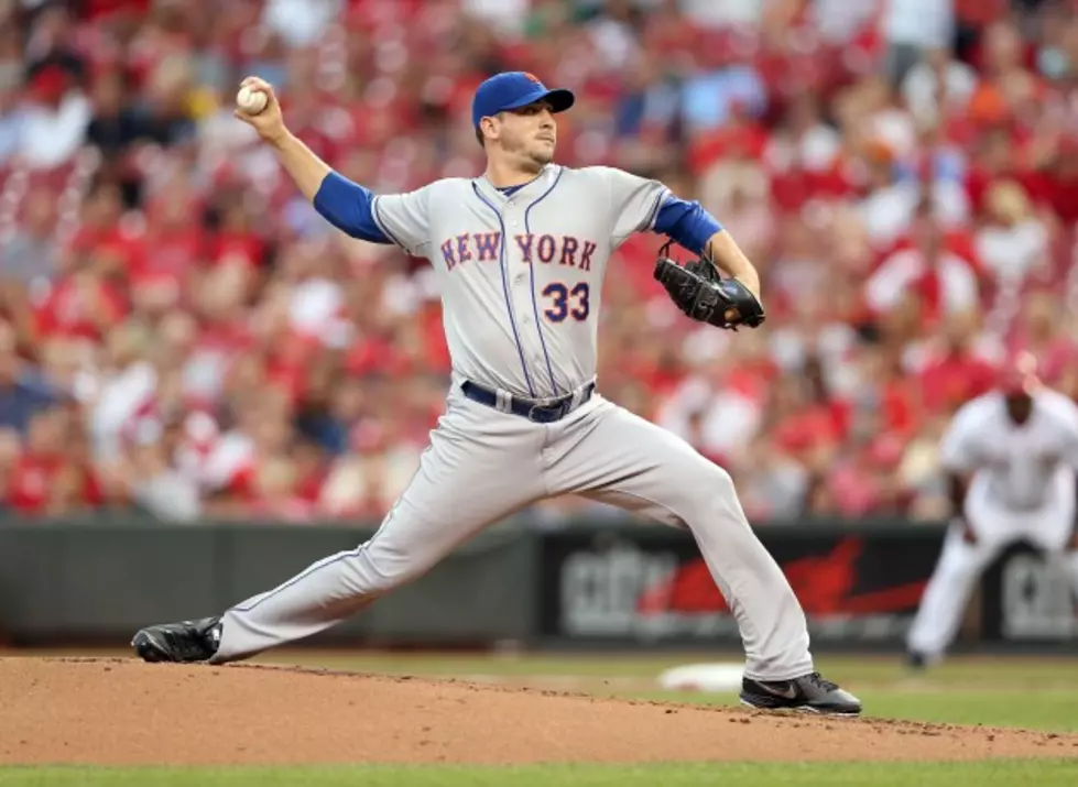 Harvey Looks Sharp As Mets Hang On vs Reds