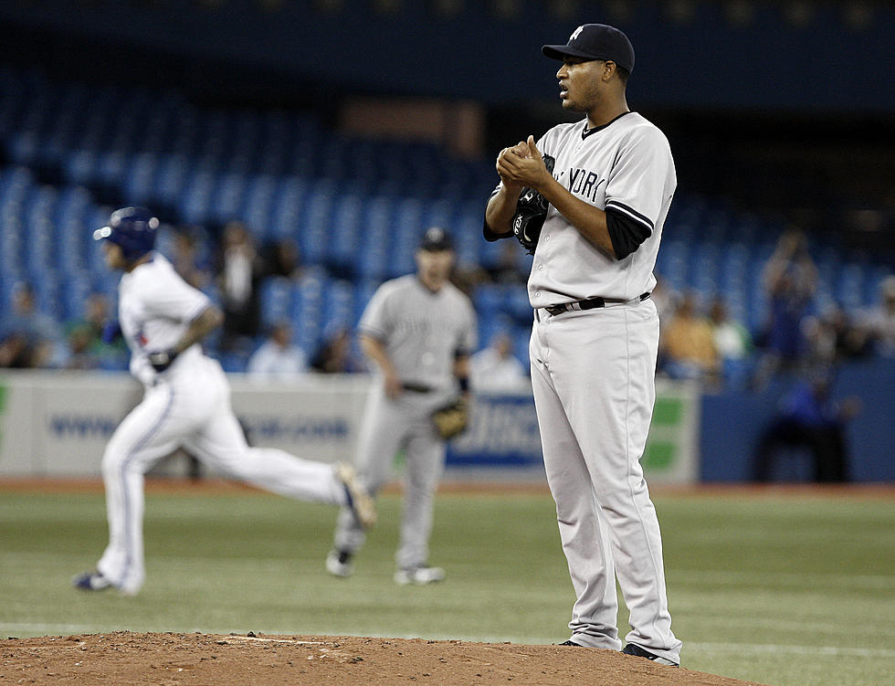 Yankees Lose To Blue Jays, Hold 1 Game Lead In East