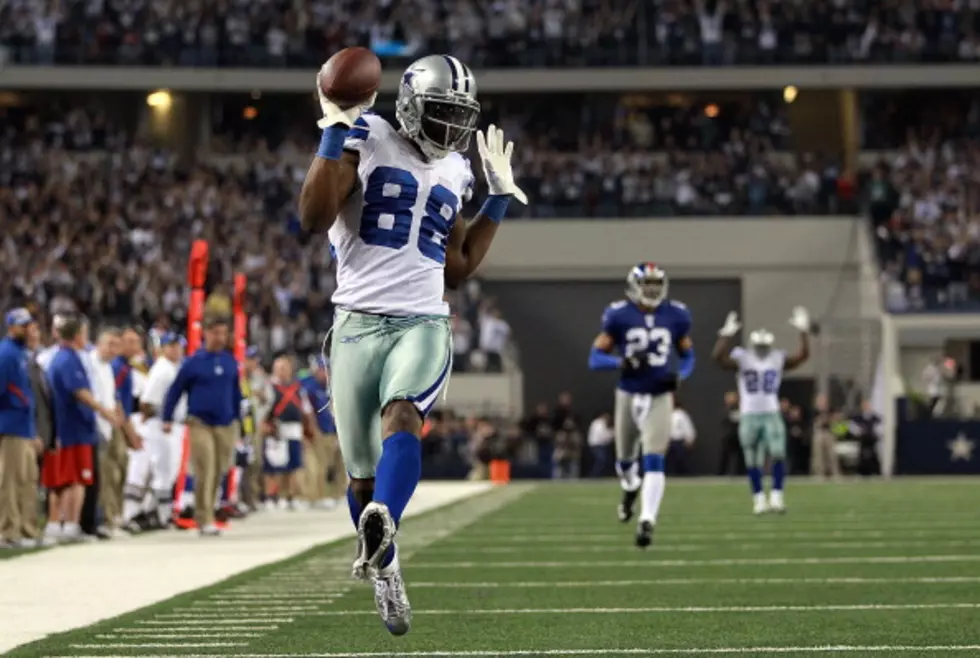 Cowboy&#8217;s Dez Bryant Buys Lucky Shoppers New Playstation 4