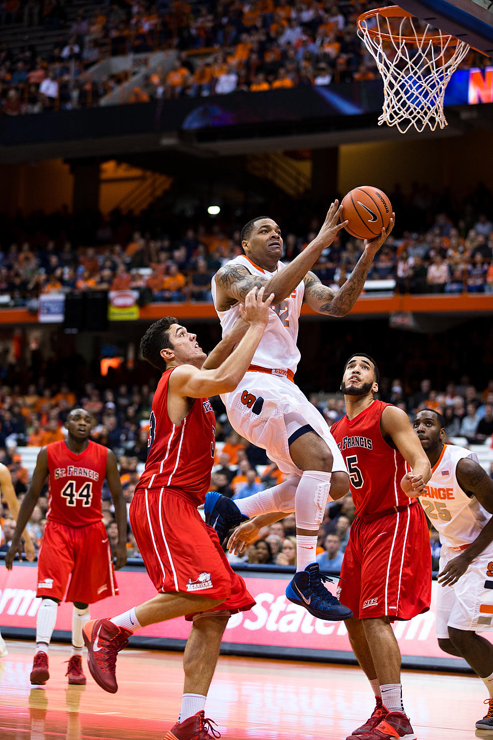 Syracuse Squeaks By St. Francis To Stay Unbeaten