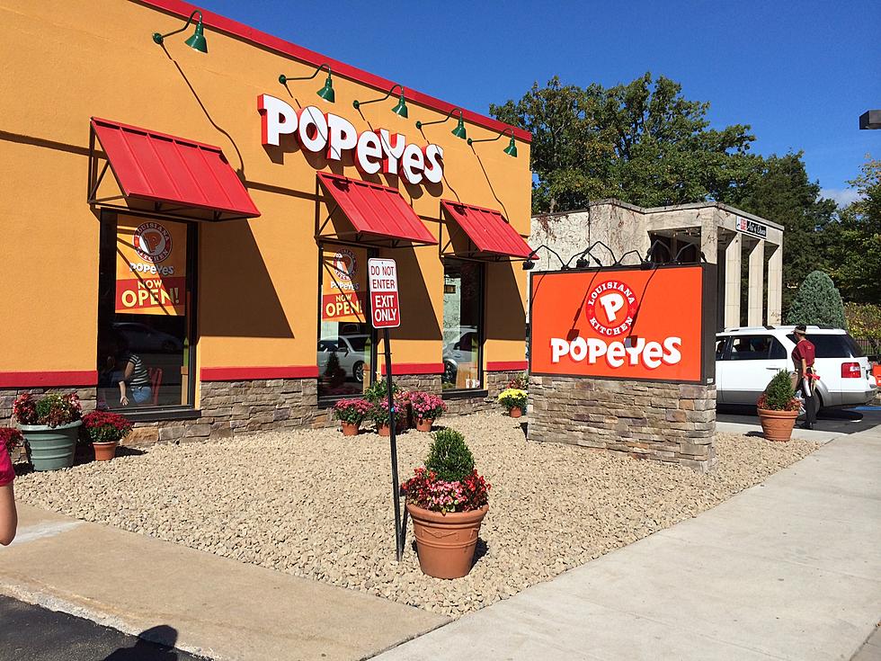 Popeyes Opens In Utica