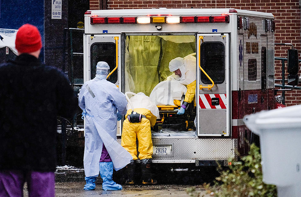 MD with Ebola Dies