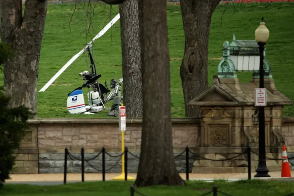 Gyrocopter Lands On US Capitol Lawn