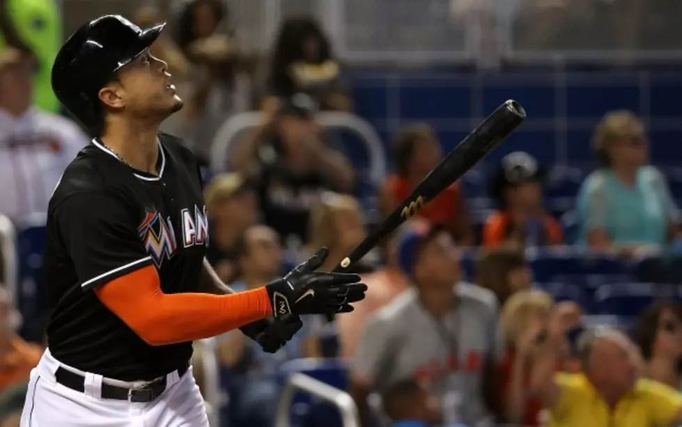 475-Foot HR Caught Barehanded By Fan [VIDEO]