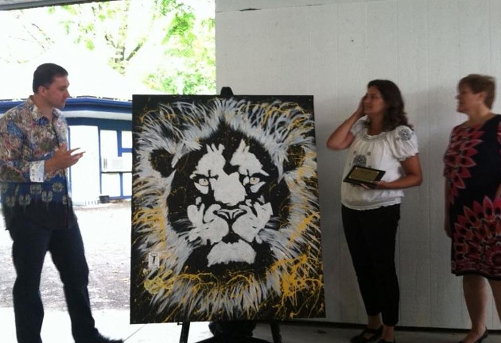 Painting Of &#8216;Donovan&#8217; The Lion Presented To Utica Zoo