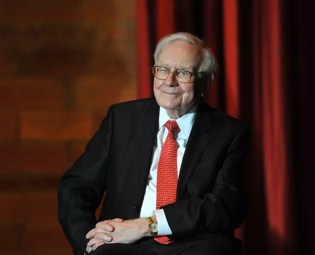 Buffet: US Economy Better than Presidential Hopefuls Say